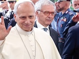 El Papa León llega al Hospital Gemelli antes de la cirugía en Roma, ayer.