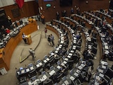 Aspectos durante la Sesión en la Cámara de Senadores el 30 de septiembre de 2026, cuando se aprobó la llamada "Ley Antimemes"