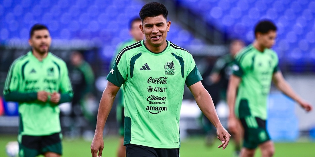 Jesús Gallardo en un entrenamiento en la Selección Mexicana