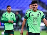Jesús Gallardo en un entrenamiento en la Selección Mexicana