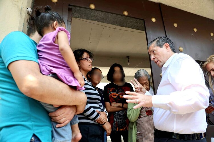 Las propuestas negativas están en otro lado y están destinadas al fracaso porque, para ocurrencias, cualquiera que no sepa de administración, comentó.