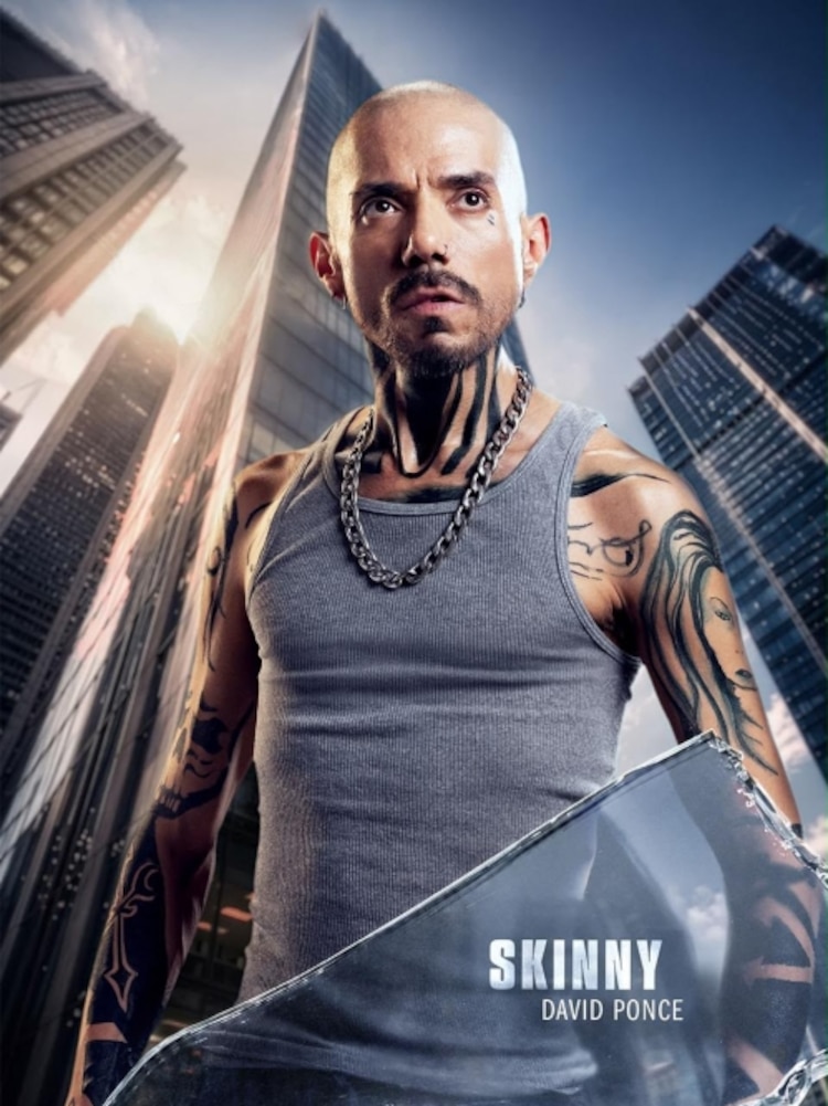 Skinny, interpretado por David Ponce