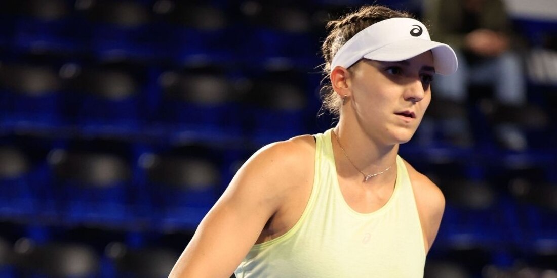 Rebeka Masarova se mete entre las cuatro mejores tenistas del Puerto Vallarta Open.