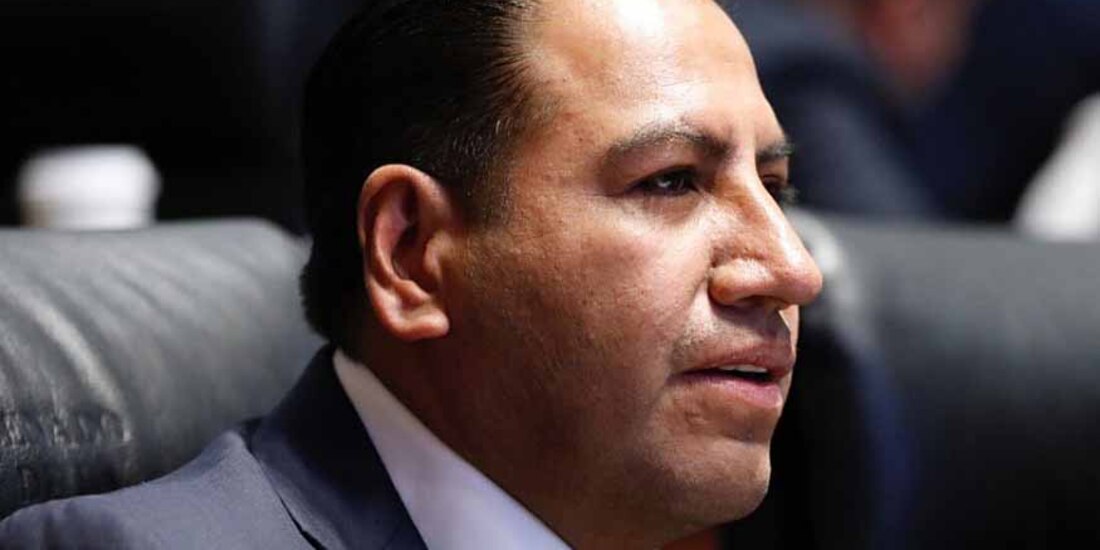 Eduardo Ramírez durante un sesión en el Senado.