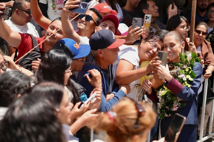 Presidenta Claudia Sheinbaum Pardo durante la gira nacional con motivo de su Segundo Informe de Gobierno.
