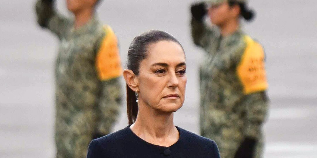 Claudia Sheinbaum en la ceremonia por el 19-S, ayer.