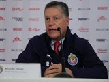 Ricardo Peláez durante una conferencia de prensa de Chivas.