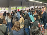Regreso a clases: Suspenden servicio en la Línea 3 del Metro por labores de rescate