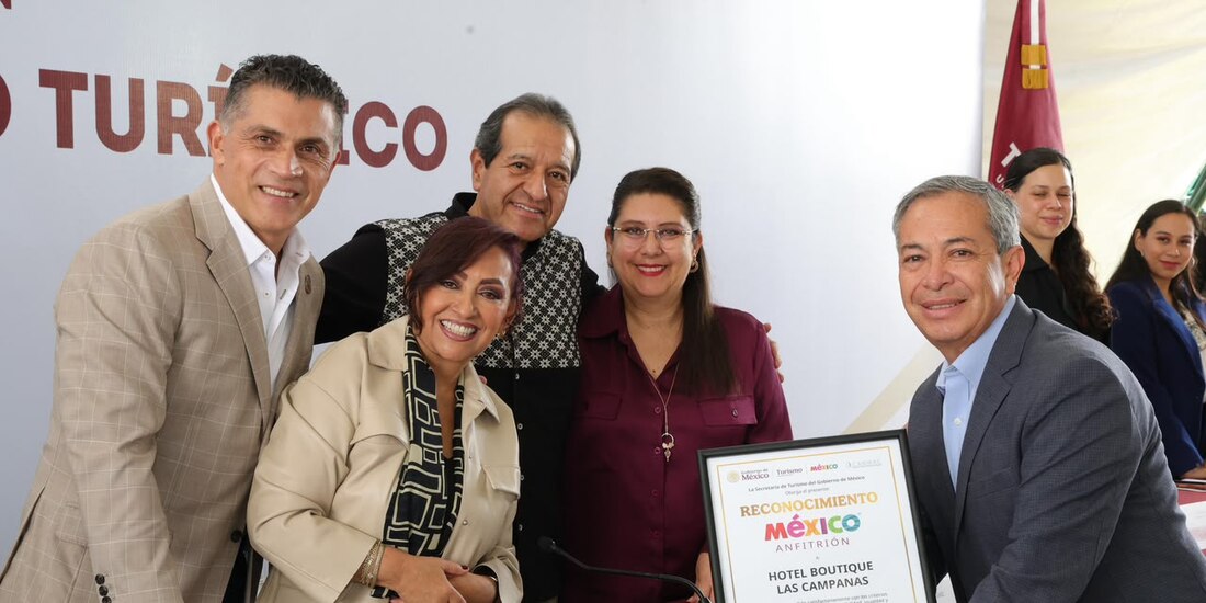 En la imagen, la Gobernadora de Tlaxcala.