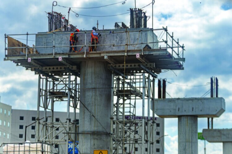 Construcción de segundos pisos de carreteras.