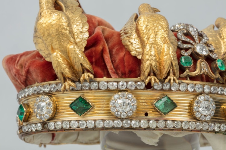 Así luce actualmente la corona de la emperatriz Eugenia