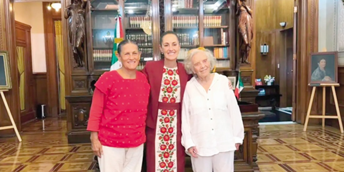 Claudia Sheinbaum (centro), Elena Poniatowska (der.) y Jesusa Rodríguez.