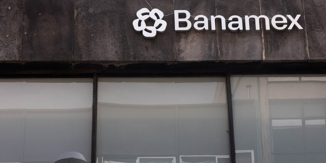 Una sucursal del Banco Nacional de México, ubicada en el Centro Histórico de la CDMX.