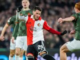 Santiago Giménez anotó su quinto gol en la Europa League con el Feyenoord.