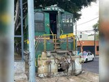 Locomotora se descarrila en Ferrocarril Hidalgo, colonia Valle Gómez: genera problemas viales