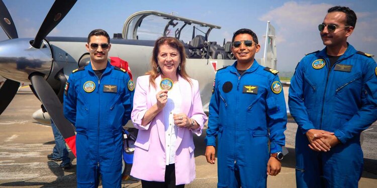 Margarita González Saravia puntualizó que el objetivo principal es impulsar acciones que permitan al aeropuerto ser totalmente operativo.