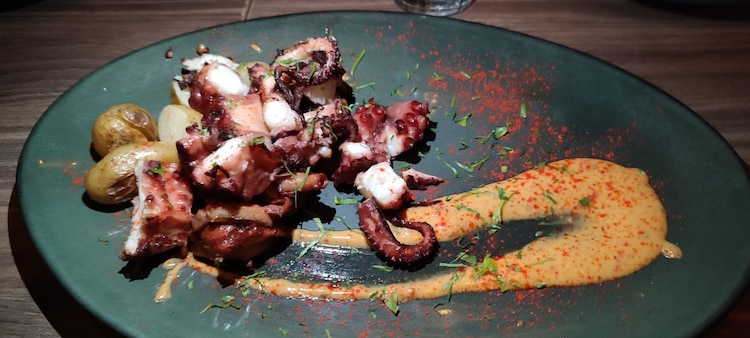 Pulpo a las brasas