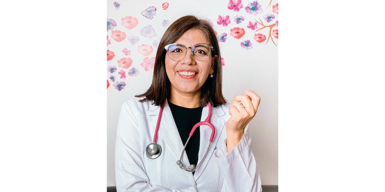 Los estrógenos por sí solos no son malos, no son enemigos, son amigos, si se ponen cuando está empezando la menopausia, cuando no hay factores de riesgo y bien vigilados”