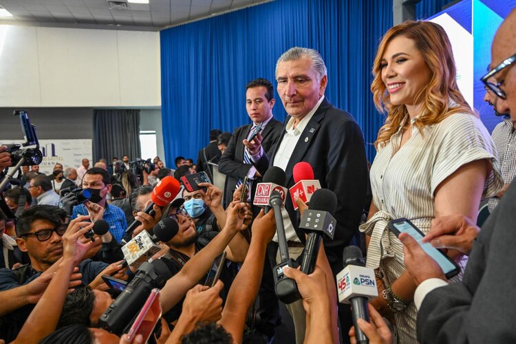 Reunión del sector empresarial.