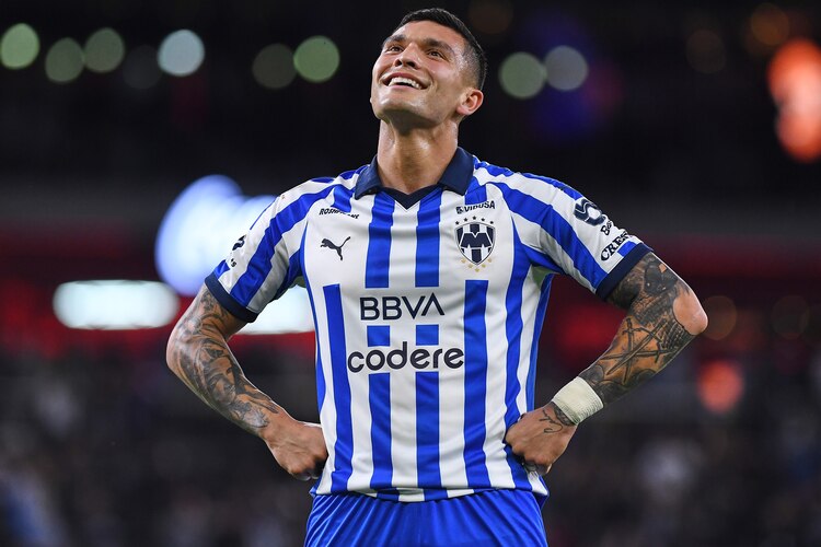 Brandon Vázquez, de Monterrey, celebra su gol ante Atlético de San Luis en la Jornada 3 del Clausura 2024 de la Liga MX