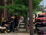 Explosión en un astillero en Nueva York, EU, deja al menos 16 personas heridas.