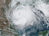 Una imagen satelital del huracán Hanna entrando a Texas