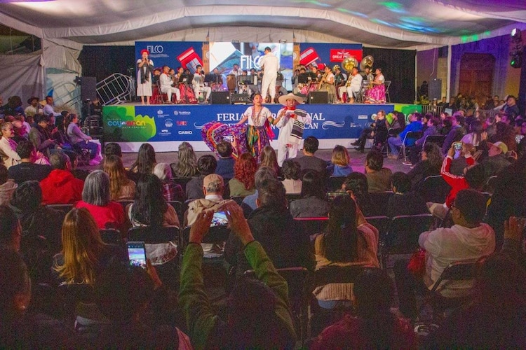 La FILCO reúne en su primer fin de semana a más de 100 mil visitantes