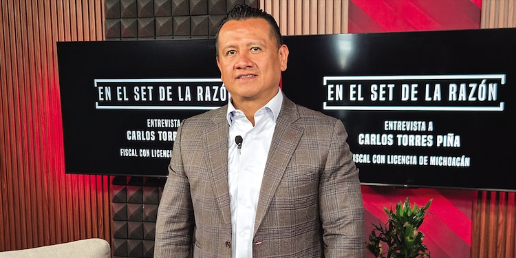 CARLOS TORRES PIÑA, fiscal con licencia de Michoacán, en entrevista con La Razón