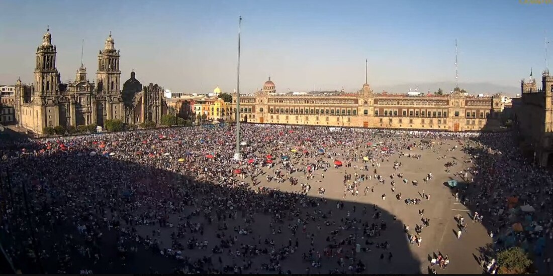 El Zócalo de las Ciudad de México a las 17:00 horas de este viernes.