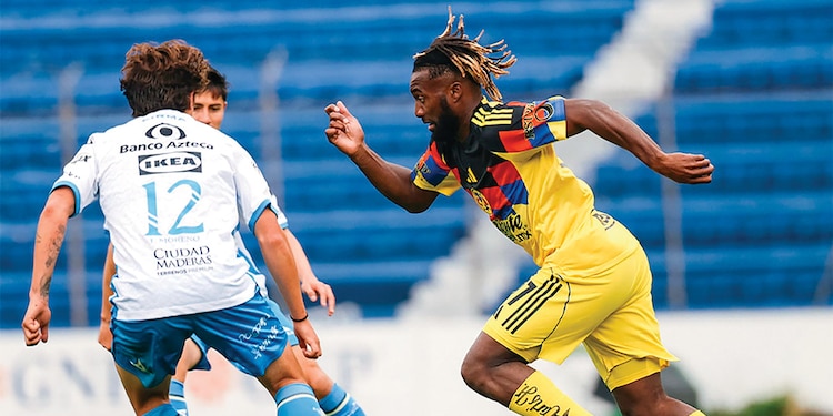 El América derrotó 1-0 al Puebla en el Estadio Ciudad de los Deportes