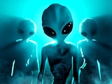 Este documental quizá pueda disipar tus dudas sobre extraterrestres con sus teorías alienígenas.