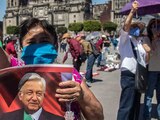 Simpatizantes de AMLO se congregaron en el Zócalo para expresarle apoyo en febrero del presente año