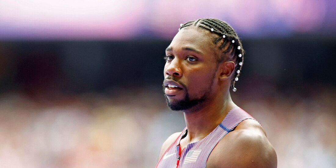 Noah Lyles en su heat eliminatorio de los Juegos Olímpicos París 2024