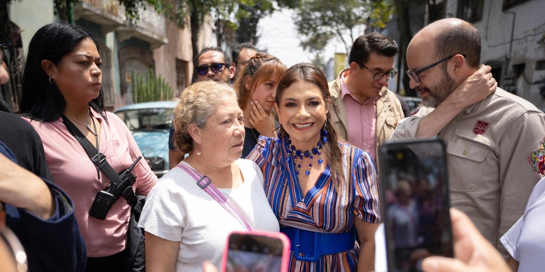 Clara Brugada encabeza la entrega de detectores de gas y "mochilas de vida" en la alcaldía Cuauhtémoc.