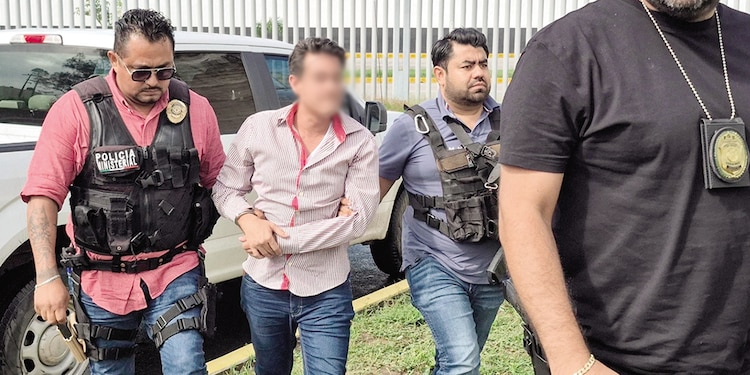 EL EXDIRIGENTE del PRD-Veracruz, al momento de su captura el 10 de octubre.