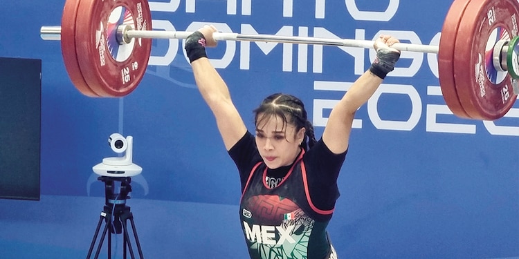 Las imágenes del día │Los condecorados mexicanos celebran sus conquistas en Santo Domingo 2026