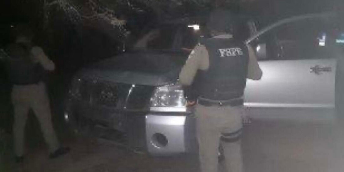 Agentes policiacos realizan recorridos de vigilancia en zonas carreteras de Guanajuato.