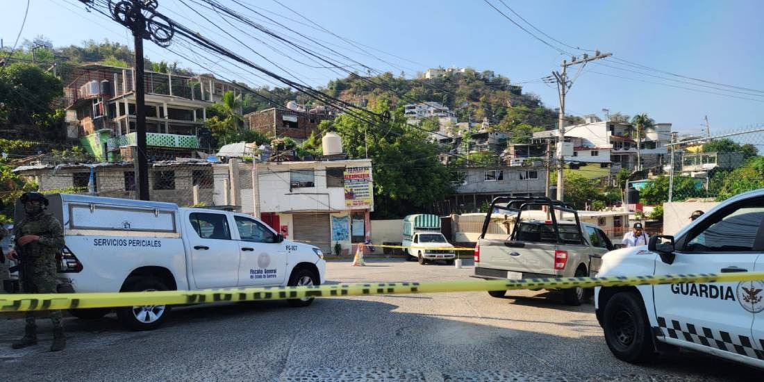 Fiscalía de Guerrero investiga ataque armado contra unidad de transporte público ocurrido en Acapulco.