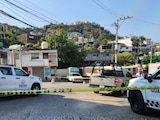 Fiscalía de Guerrero investiga ataque armado contra unidad de transporte público ocurrido en Acapulco.