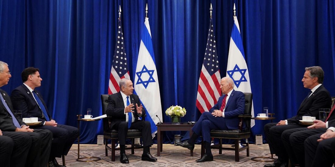 El presidente de Estados Unidos Joe Biden (der.) y el primer ministro de Israel, Benjamín Netanyahu (izq.), en un encuentro en Nueva York en septiembre de 2023.
