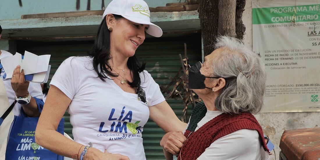 La candidata ha recibido múltiples muestras de cariño.