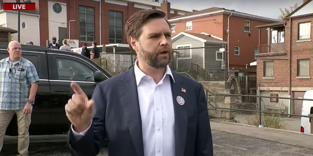 JD Vance, compañero de fórmula de Trump, vota en elecciones.