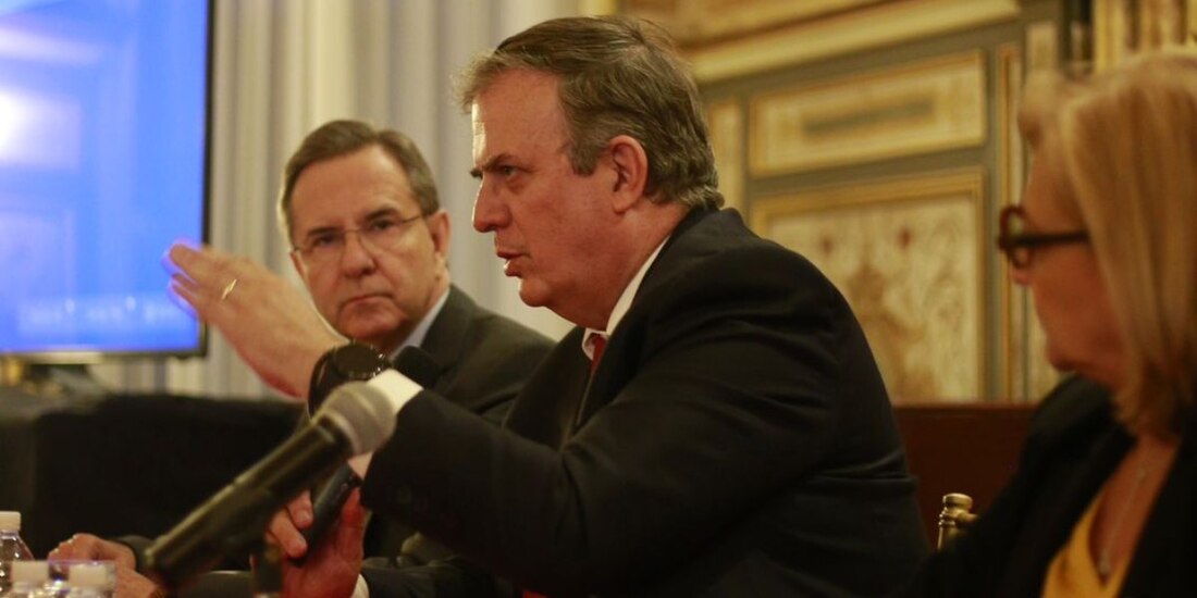 Gobierno federal no permitirá que atropellen a México, advierte Marcelo Ebrard.