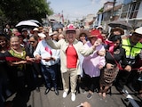 La alcaldesa Azucena Cisneros encabeza el corte de listón y recorrido en Rinconada de Aragón.