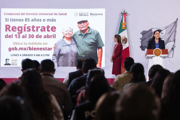 Claudia Sheinbaum anunció que la credencialización nacional de salud iniciará en abril como parte del nuevo decreto presidencial.