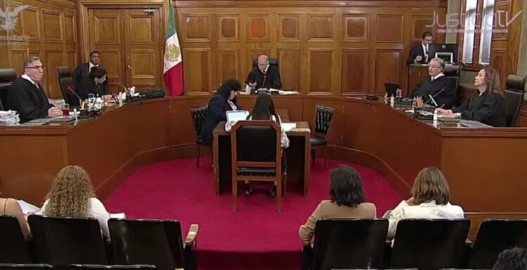 El proyecto presentado por la ministra Yasmín Esquivel Mossa reconoce la constitucionalidad de los preceptos.