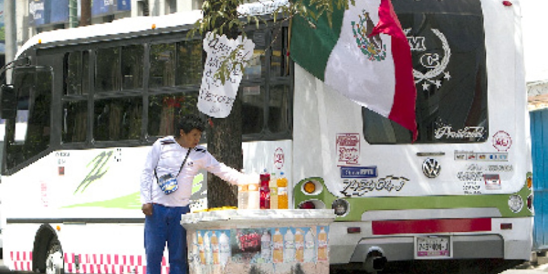 Un vendedor de agua, en Nezahualcóyotl, en marzo de 2019.