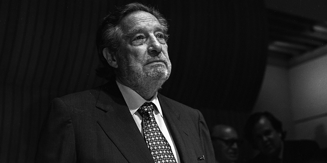 El escritor mexicano Octavio Paz, en foto
de archivo.