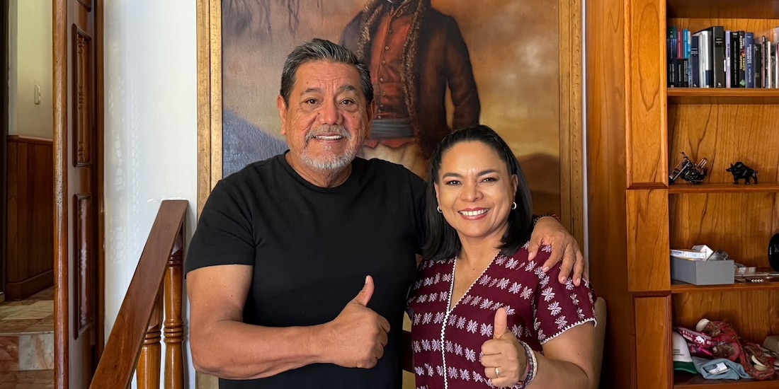 Beatriz Mojica Morga y Félix Salgado Macedonio durante la reunión en la que acordaron sumar liderazgos dentro de Morena en Guerrero.
