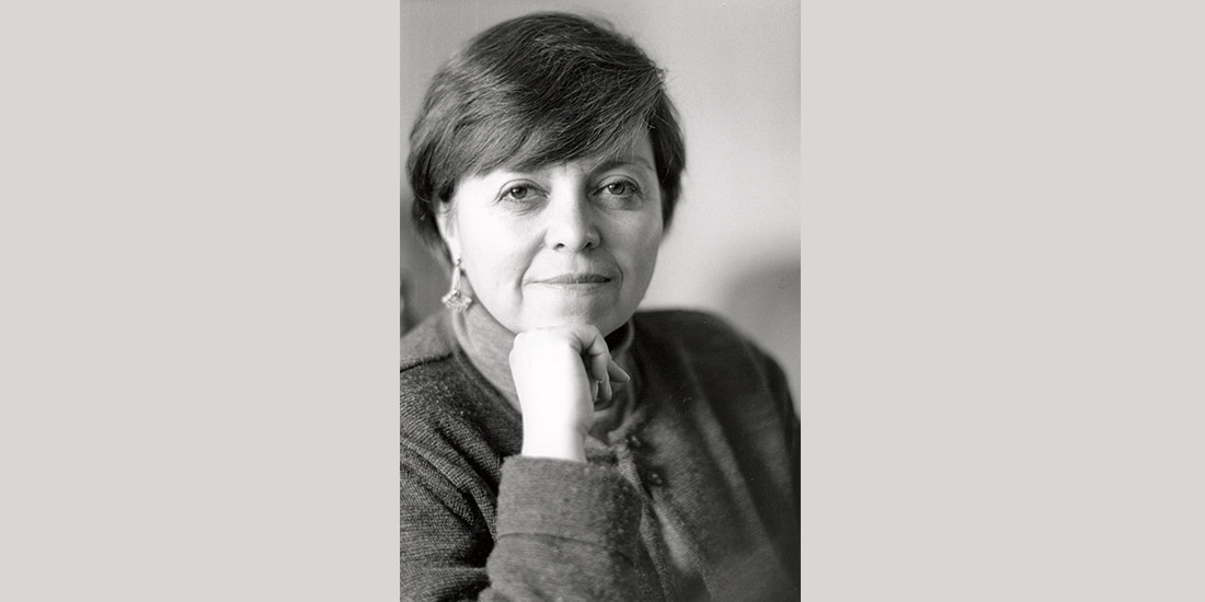 La poeta y traductora en una foto de archivo.